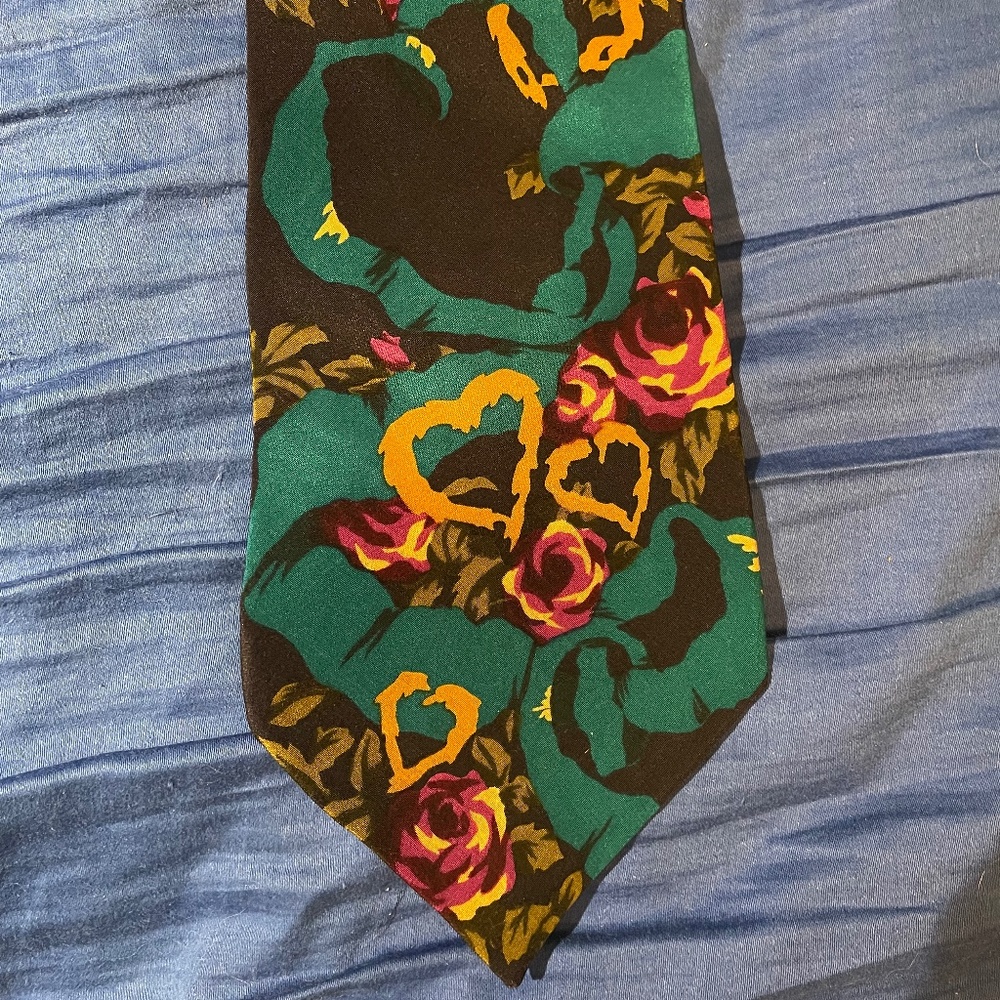 BEATLES "All You Need Is Love" official tie, silk